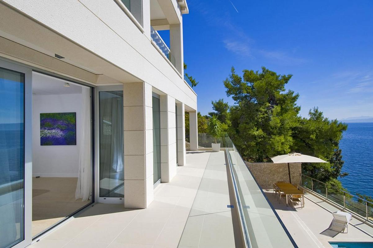 Luxury Seafront Villa My Dream With Private Pool, Jacuzzi And Staff At The Beach On Brac Island - Sumartin Selca  Buitenkant foto