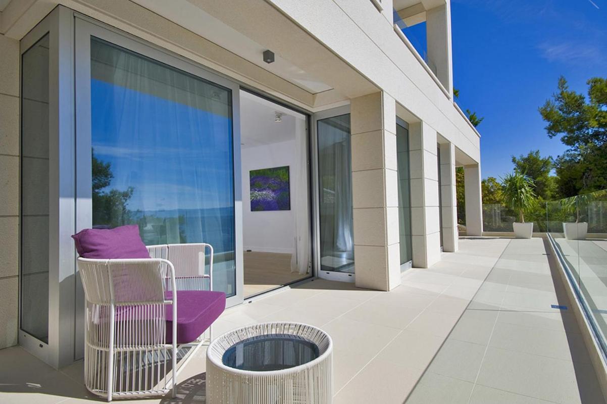 Luxury Seafront Villa My Dream With Private Pool, Jacuzzi And Staff At The Beach On Brac Island - Sumartin Selca  Buitenkant foto