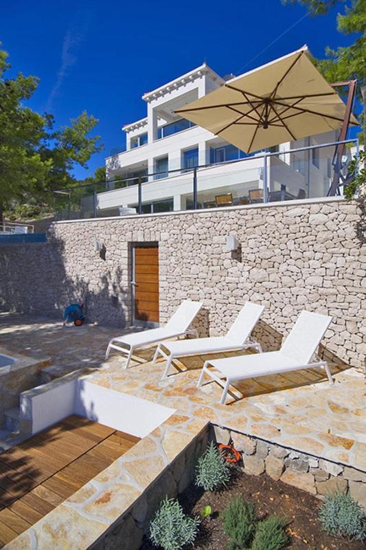 Luxury Seafront Villa My Dream With Private Pool, Jacuzzi And Staff At The Beach On Brac Island - Sumartin Selca  Buitenkant foto