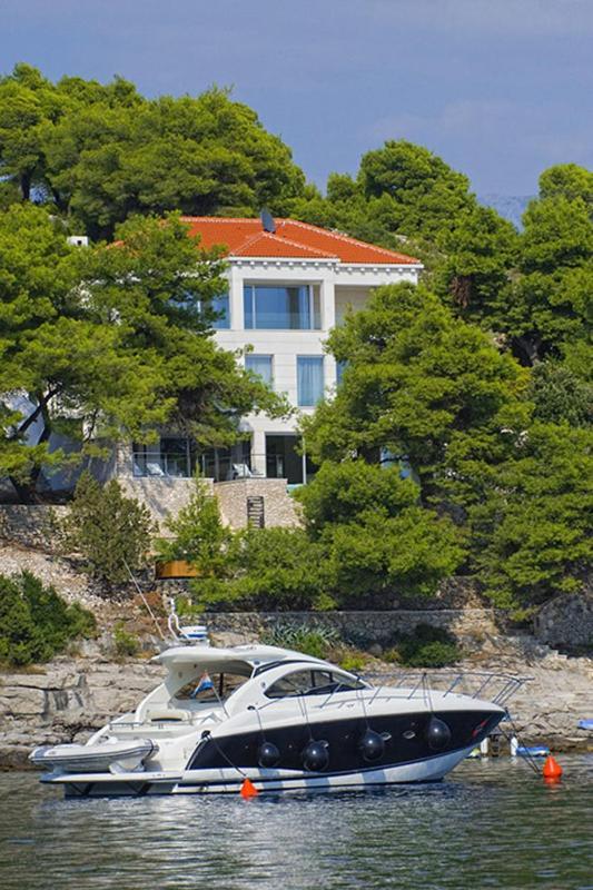 Luxury Seafront Villa My Dream With Private Pool, Jacuzzi And Staff At The Beach On Brac Island - Sumartin Selca  Buitenkant foto