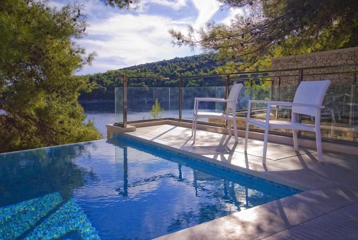Luxury Seafront Villa My Dream With Private Pool, Jacuzzi And Staff At The Beach On Brac Island - Sumartin Selca  Buitenkant foto